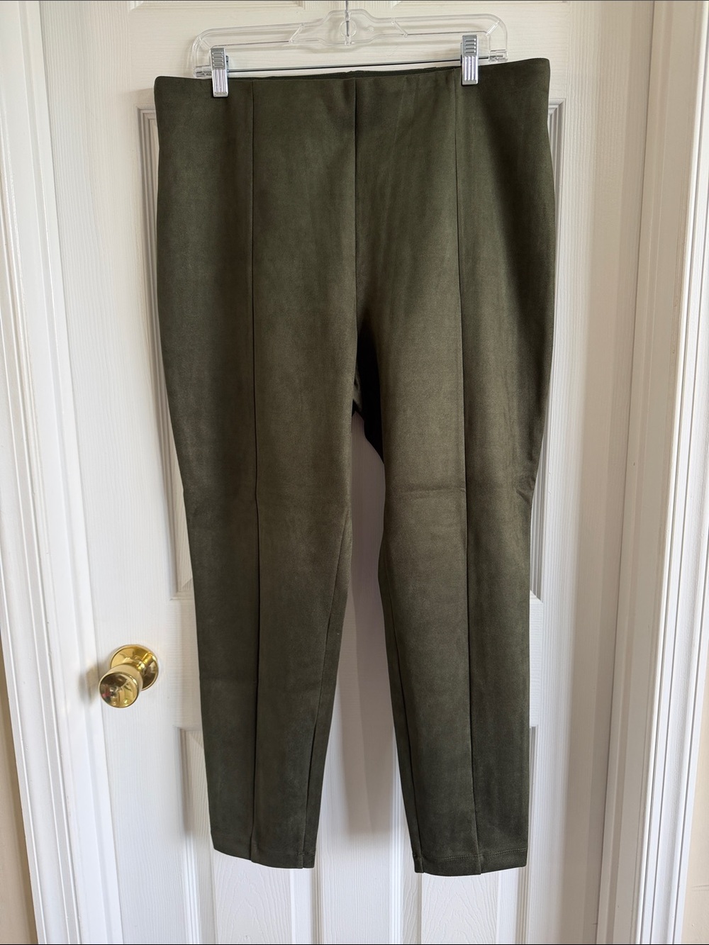 NWT LOFT Olive Ponte Front-Seam Leggings